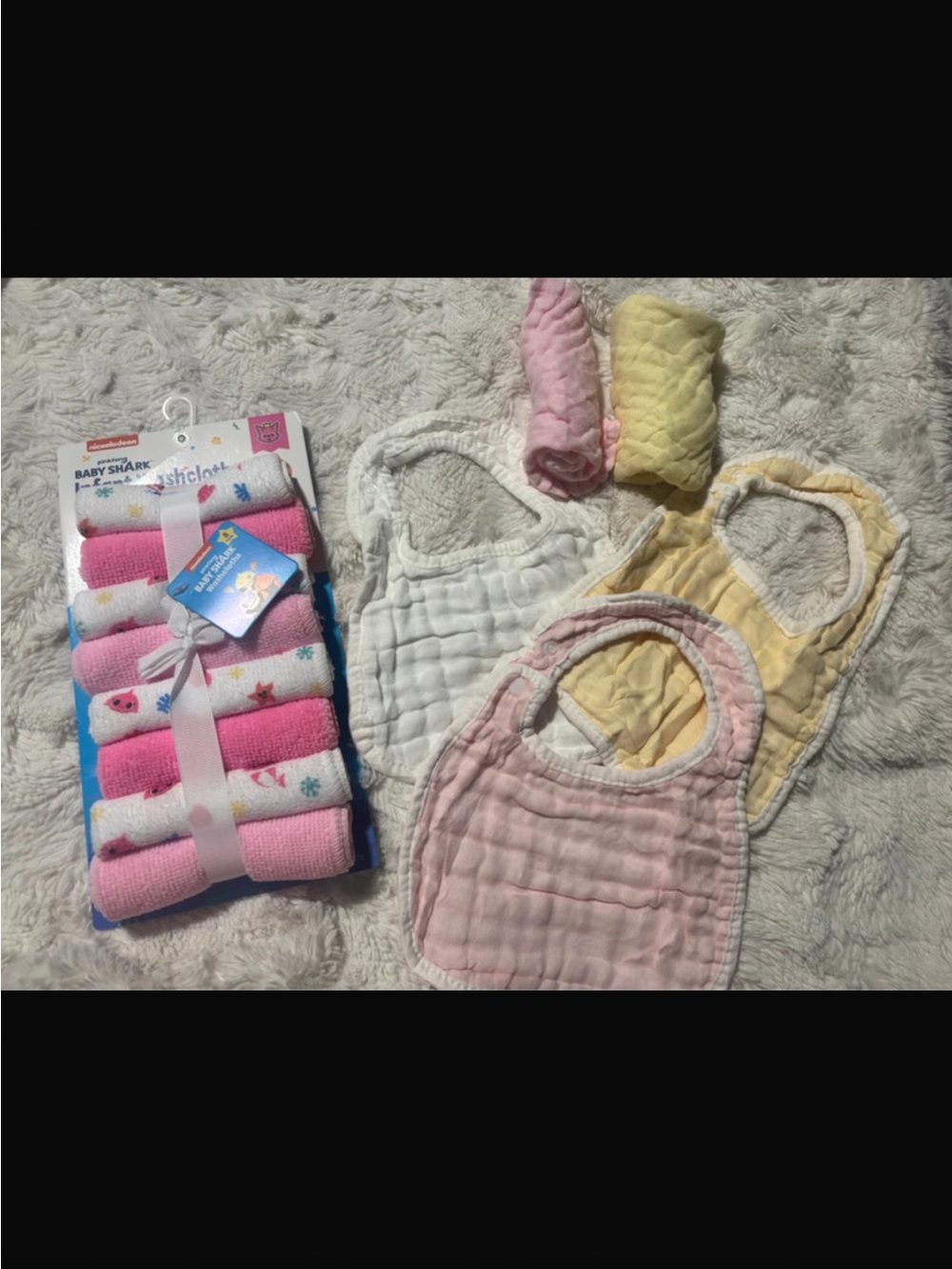 Bib & wash cloth bundle